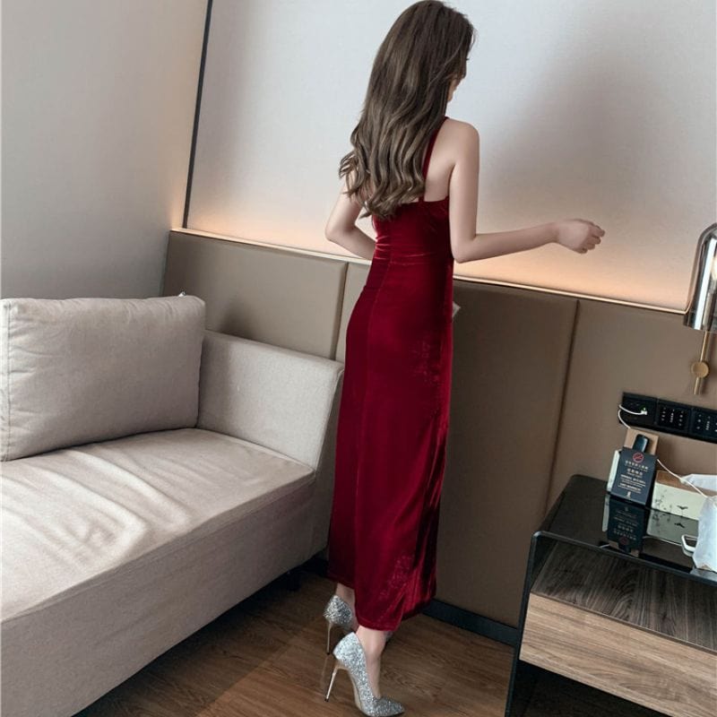 Robe Velours Rouge Bordeaux